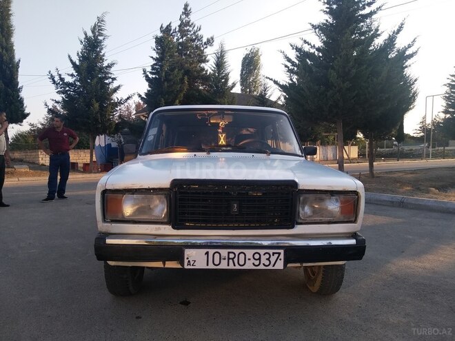 LADA (VAZ) 2107 2006, 134,000 km - 1.6 l - Neftçala