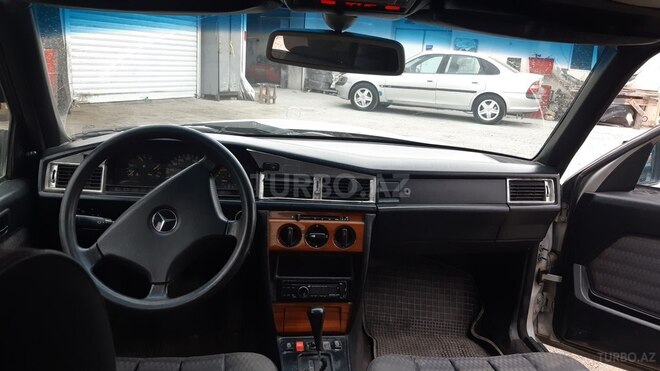 Mercedes 190 1991, 195,643 km - 2.0 l - Bakı