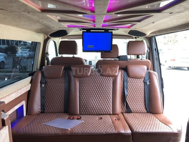 Volkswagen Transporter 2017, 98,000 km - 2.0 l - Bakı