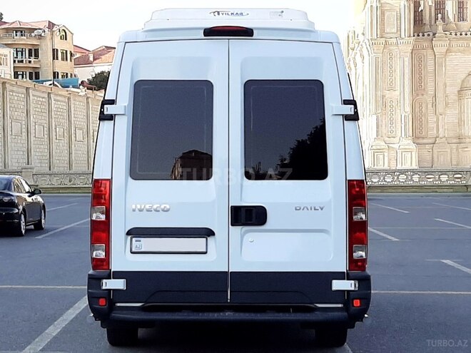 Iveco  2015, 4,000 km - 3.0 l - Bakı