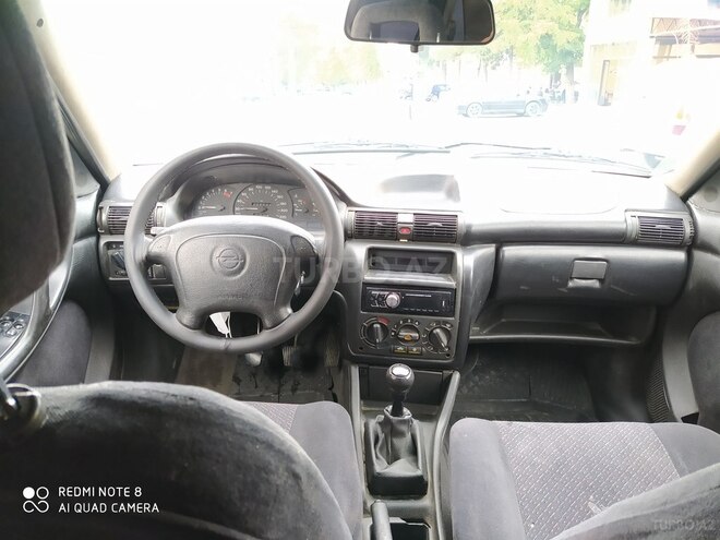 Opel Astra 1997, 225,400 km - 1.6 l - Zaqatala