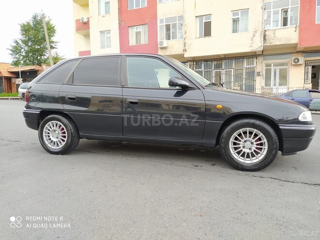 Opel Astra 1997, 225,400 km - 1.6 l - Zaqatala