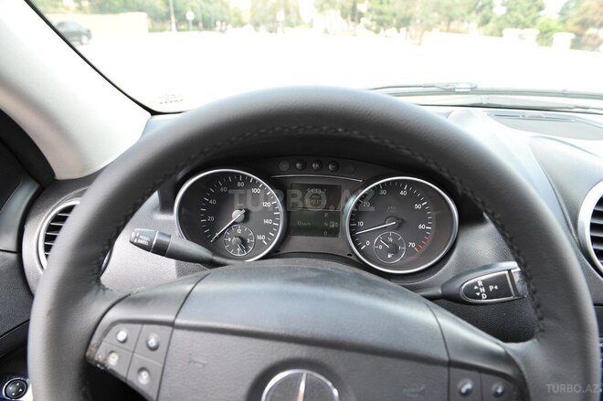 Mercedes ML 350 2006, 199,000 km - 3.5 l - Bakı