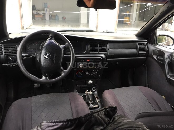 Opel Vectra 1996, 229,000 km - 1.6 l - Bakı