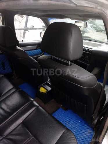 BMW 520 1992, 220,000 km - 2.0 l - Bakı