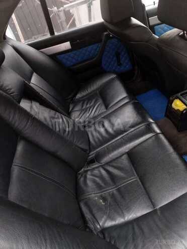 BMW 520 1992, 220,000 km - 2.0 l - Bakı