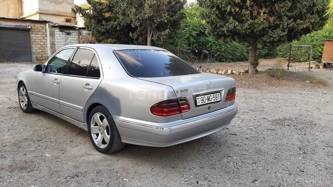 Mercedes E 320 1999, 349,000 km - 3.2 l - Bakı