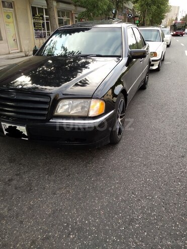 Mercedes C 230 1999, 221,000 km - 2.3 l - Bakı