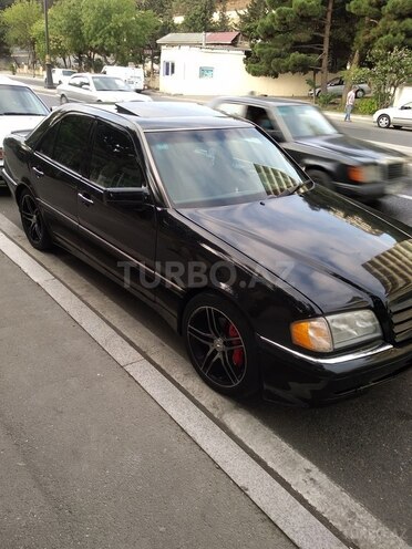 Mercedes C 230 1999, 221,000 km - 2.3 l - Bakı