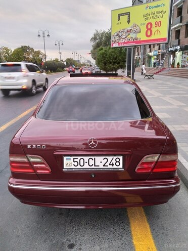 Mercedes E 200 2000, 229,600 km - 2.0 л - Sumqayıt