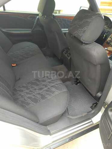 Mercedes E 200 1998, 240,000 km - 2.0 л - Gəncə
