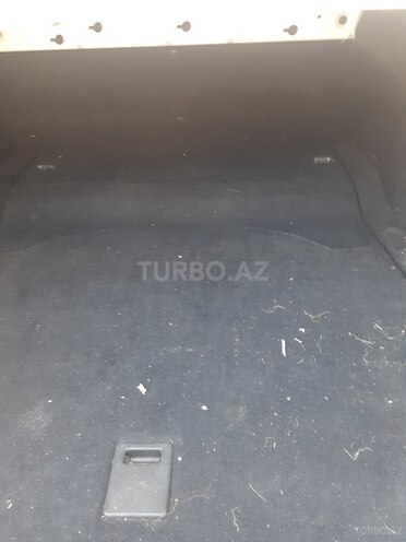 Mercedes E 200 2013, 226,000 km - 2.2 l - Ucar