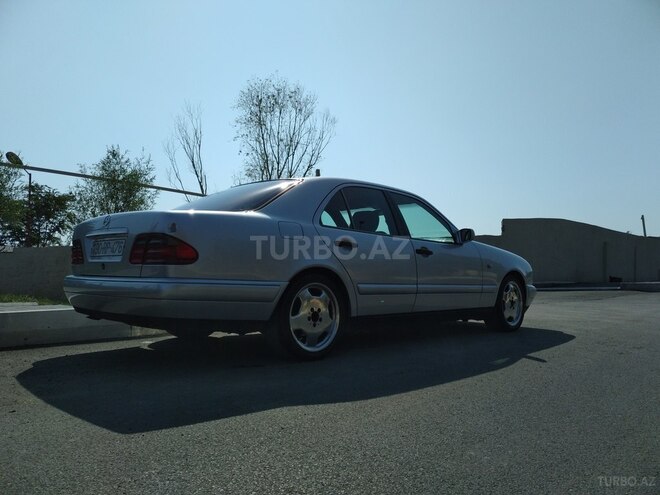 Mercedes E 240 1998, 423,000 km - 2.4 л - Bakı