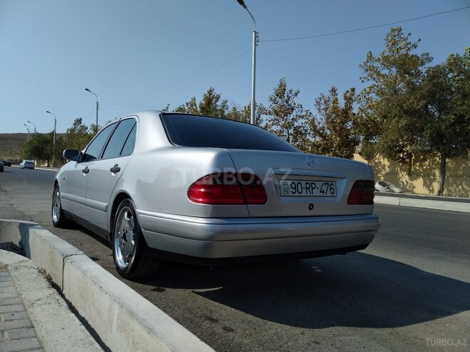Mercedes E 240 1998, 423,000 km - 2.4 л - Bakı