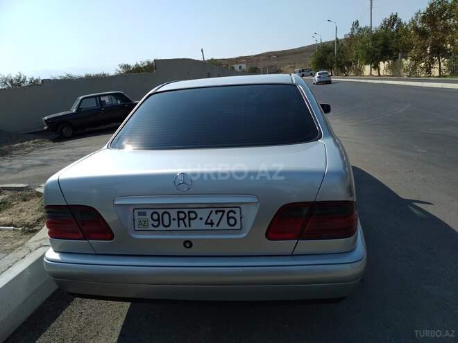 Mercedes E 240 1998, 423,000 km - 2.4 л - Bakı