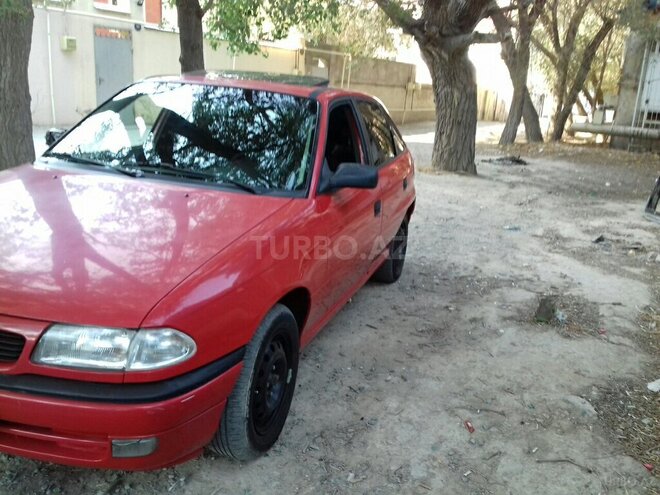 Opel Astra 1996, 219,456 km - 1.6 l - Bakı
