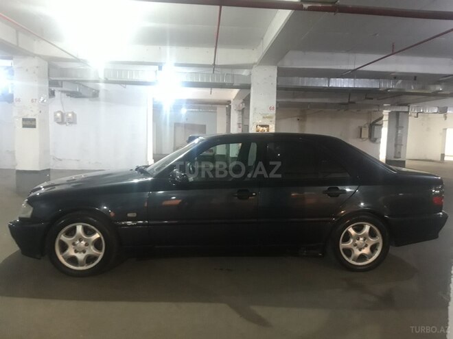 Mercedes C 200 2000, 330,000 km - 2.0 l - Bakı