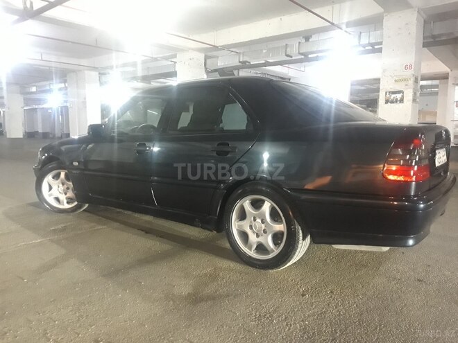 Mercedes C 200 2000, 330,000 km - 2.0 l - Bakı