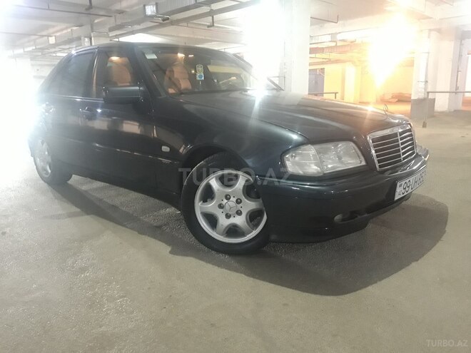 Mercedes C 200 2000, 330,000 km - 2.0 l - Bakı