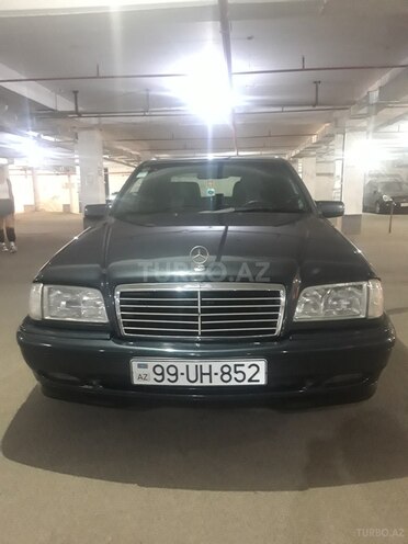 Mercedes C 200 2000, 330,000 km - 2.0 l - Bakı