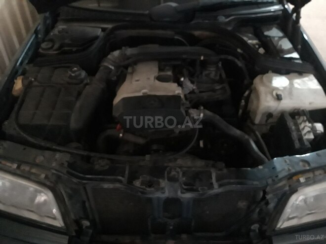 Mercedes C 200 2000, 330,000 km - 2.0 l - Bakı