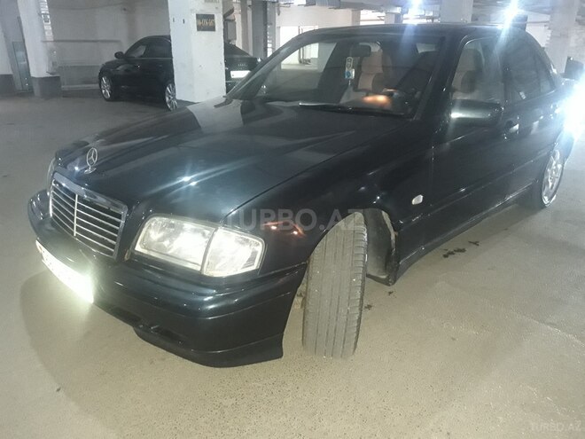 Mercedes C 200 2000, 330,000 km - 2.0 l - Bakı