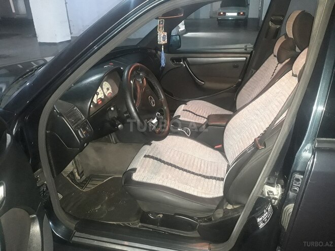 Mercedes C 200 2000, 330,000 km - 2.0 l - Bakı