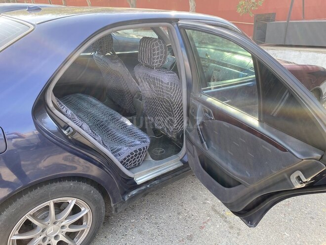 Mercedes E 220 1999, 450,000 km - 2.2 l - Sumqayıt