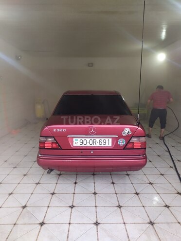 Mercedes E 220 1994, 420,875 km - 2.2 l - Bakı