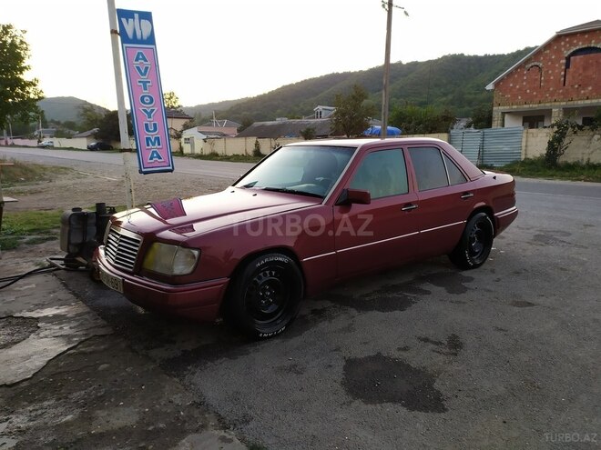 Mercedes E 220 1994, 420,875 km - 2.2 l - Bakı