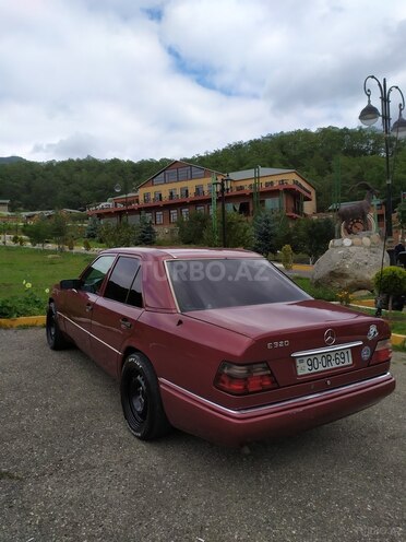 Mercedes E 220 1994, 420,875 km - 2.2 l - Bakı