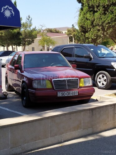 Mercedes E 220 1994, 420,875 km - 2.2 l - Bakı