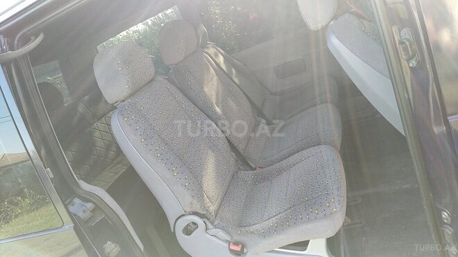 Mercedes Vito 2001, 654,225 km - 2.2 l - Zaqatala