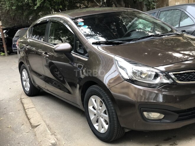 Kia Rio 2013, 275,000 km - 1.4 л - Bakı