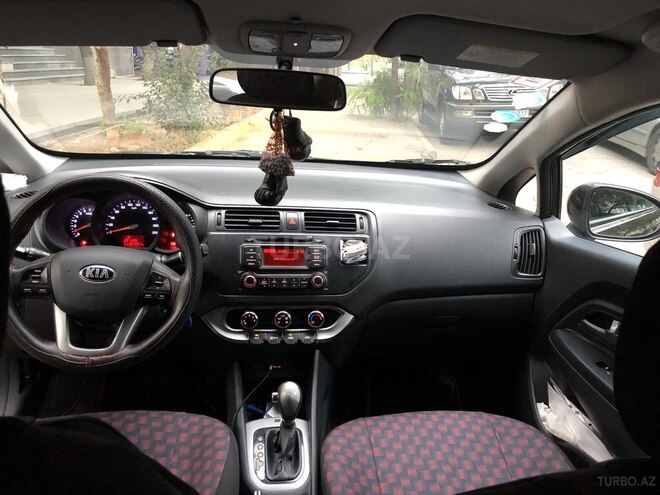 Kia Rio 2013, 275,000 km - 1.4 л - Bakı