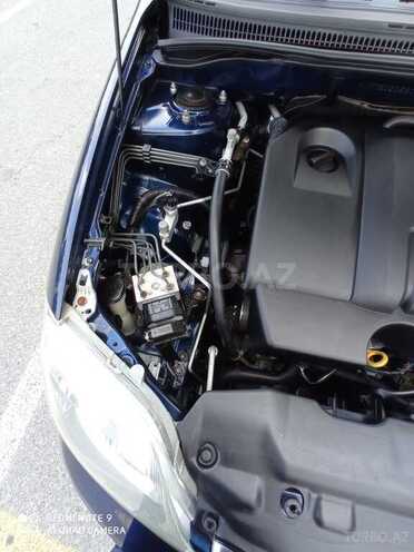 Toyota Corolla 2005, 250,000 km - 1.4 l - Bakı