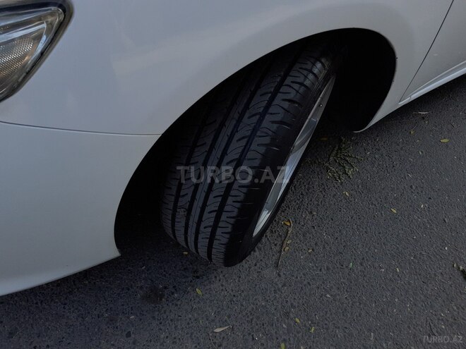 Toyota Corolla 2008, 177,200 km - 1.4 l - Bakı