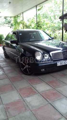 Mercedes E 320 1998, 266,000 km - 3.2 l - Şirvan