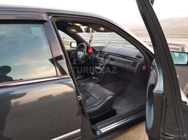 Mercedes E 320 1998, 266,000 km - 3.2 l - Şirvan