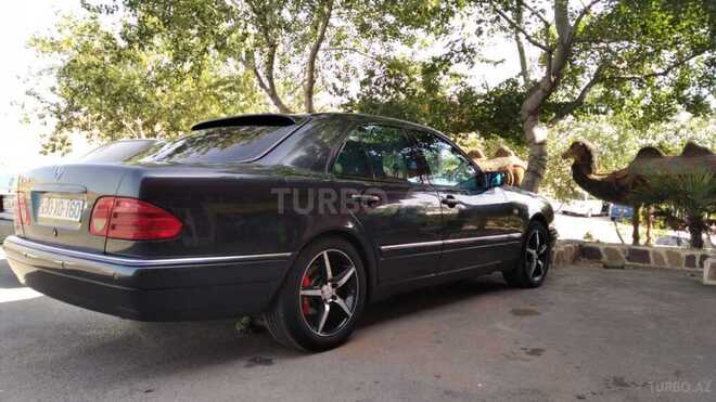 Mercedes E 320 1998, 266,000 km - 3.2 l - Şirvan