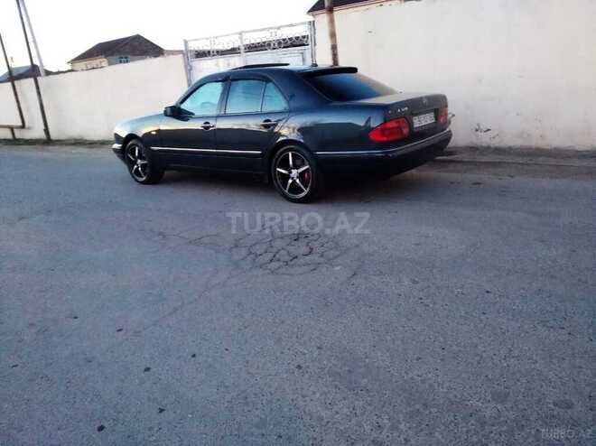 Mercedes E 320 1998, 266,000 km - 3.2 l - Şirvan