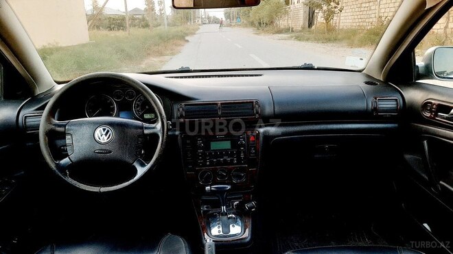Volkswagen Passat 2002, 253,600 km - 1.8 l - Bakı