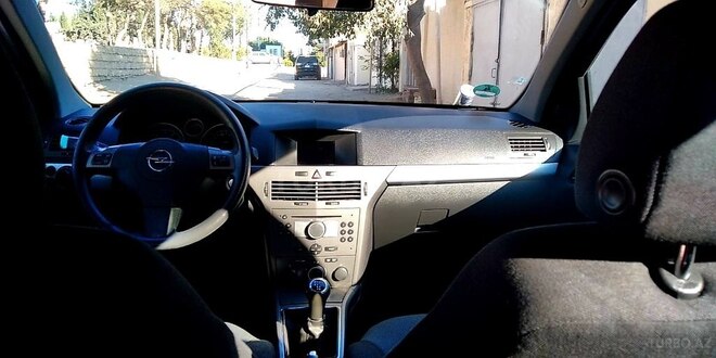Opel Astra 2005, 230,000 km - 1.4 l - Gəncə