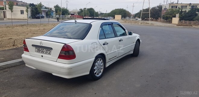 Mercedes C 220 1999, 114,000 km - 2.2 l - Bakı