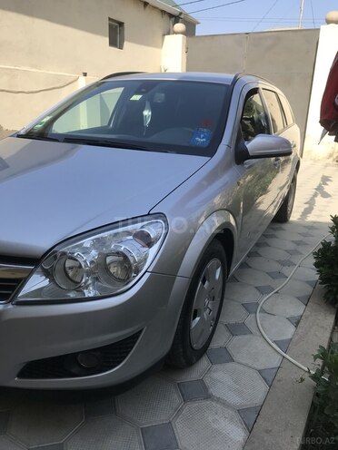 Opel Astra 2007, 230,000 km - 1.7 л - Bakı