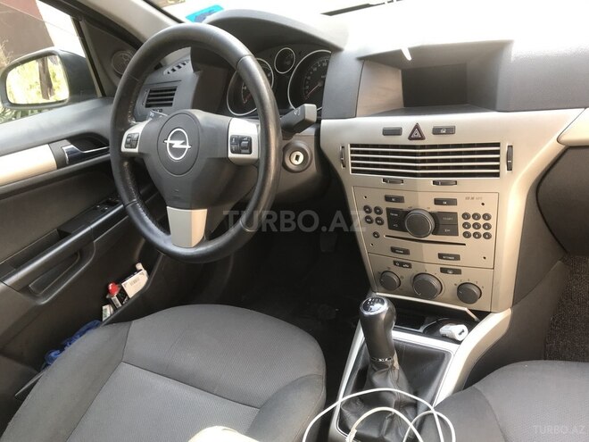 Opel Astra 2007, 230,000 km - 1.7 л - Bakı