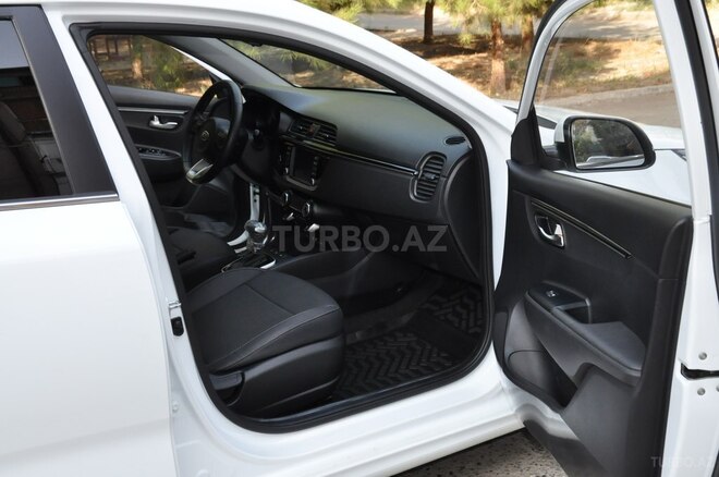 Kia Rio 2019, 28,000 km - 1.6 l - Şirvan