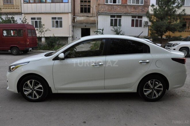 Kia Rio 2019, 28,000 km - 1.6 l - Şirvan
