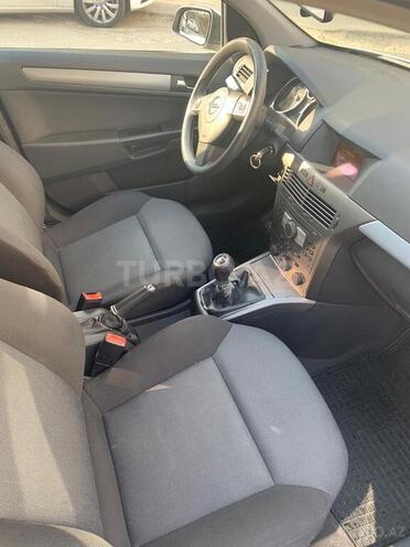 Opel Astra 2005, 177,000 km - 1.3 l - Bakı