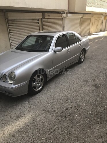 Mercedes E 240 2001, 307,828 km - 2.4 l - Bakı